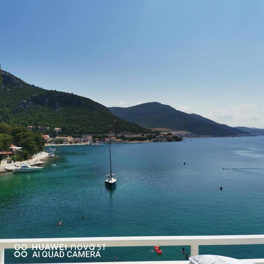 Apartman Bebic Klek Exteriör bild