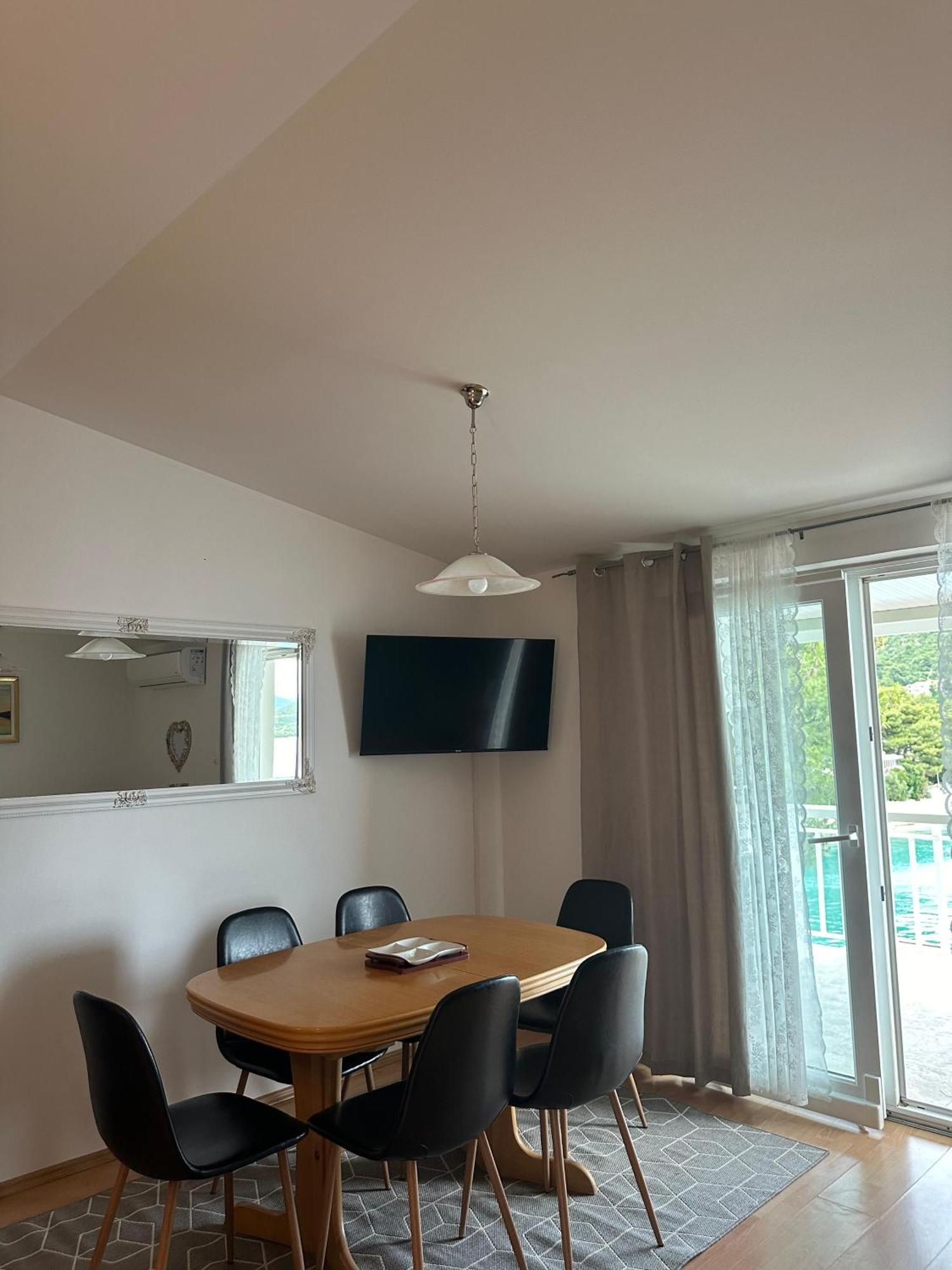 Apartman Bebic Klek Exteriör bild