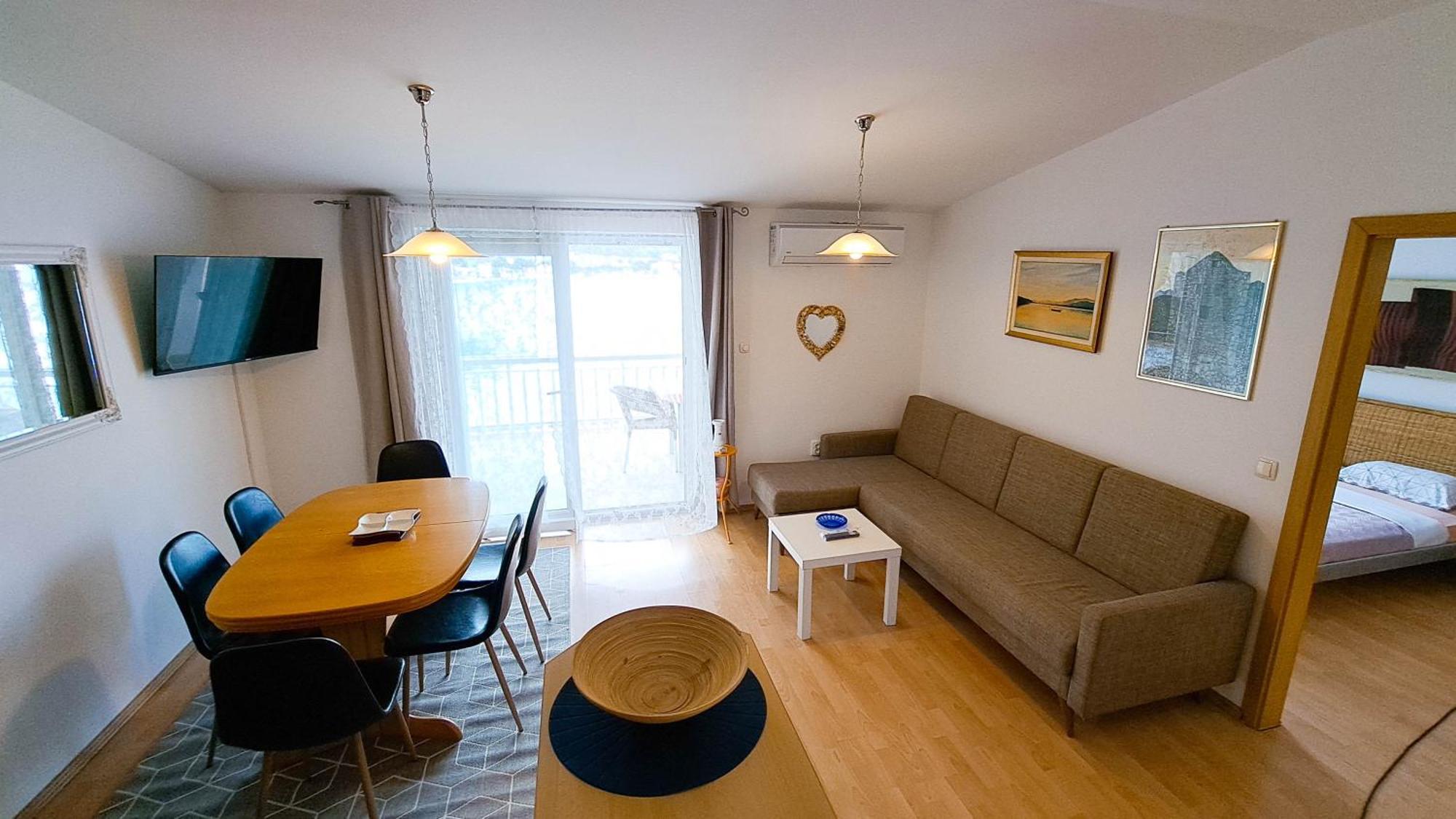 Apartman Bebic Klek Exteriör bild